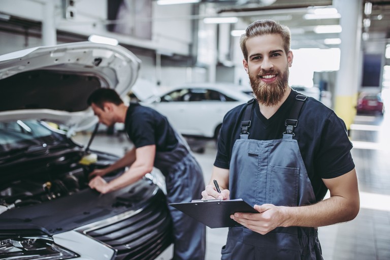 https://www.riverridgecc.com/images/uploads/automotive-mechanic-supervisor.jpg corner image